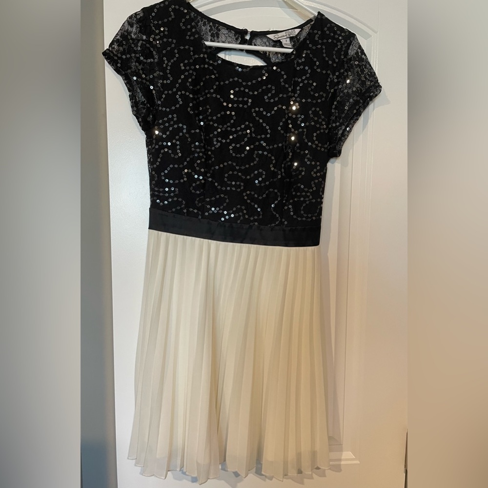 Black and cream juniors dress with sequins size 7